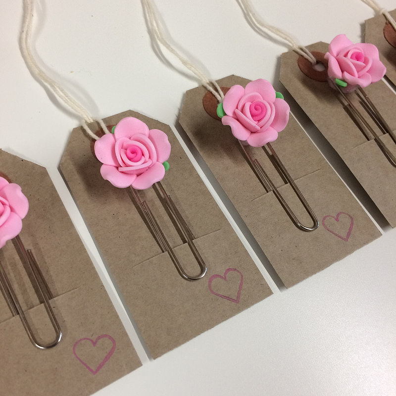 Rose paper clips